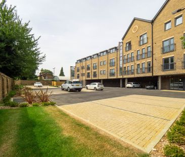 Stunning one bedroom furnished apartment to rent in Waterloo Wharf - Photo 1