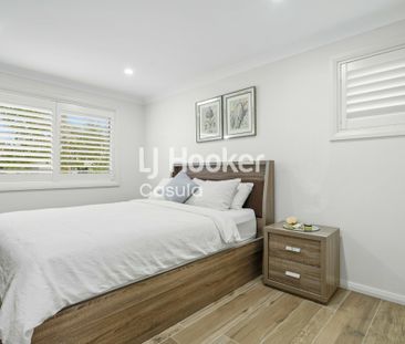 Spacious Home - Photo 2