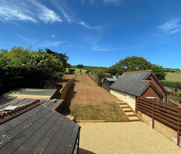 3 bedroom semi-detached house to rent - Photo 1