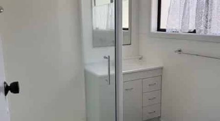 Unique Find in Kawaha Point - Photo 5