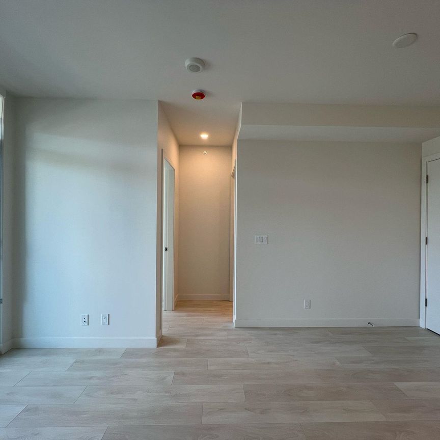 537 Cottonwood Ave #2108, Coquitlam, BC V3J0S4 - Photo 1