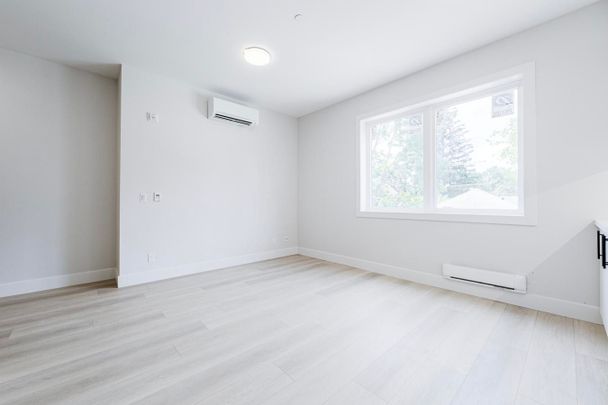 For Lease - 145 Clapperton Street Unit# 204, Barrie, Ontario - Photo 1