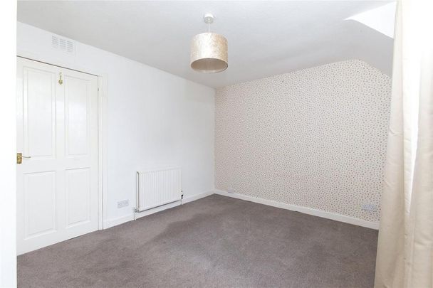 2 bedroom end of terrace house to rent - Photo 1