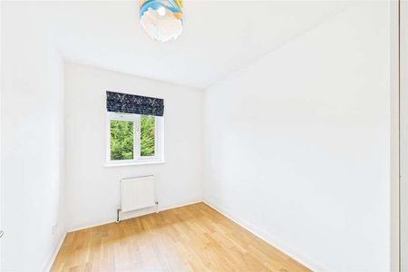 Heynes Green, Maidenhead, Berkshire, SL6 - Photo 5