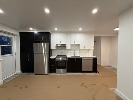 Appartement à louer - Montréal (Côte-des-Neiges/Notre-Dame-de-Grâce) (Côte-des-Neiges) Appartement à louer - Montréal (Côte-des-Neiges/Notre-Dame-de-Grâce) (Côte-des-Neiges) - Photo 5