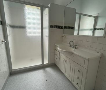 THREE BEDROOM HOUSE IN MARYBOROUGH - Photo 4