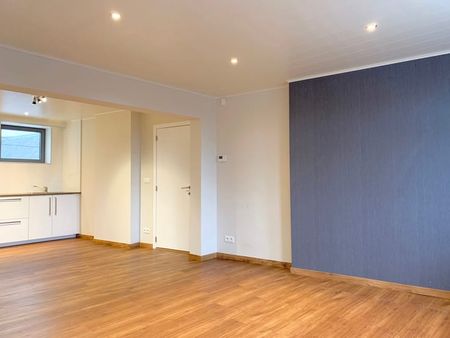 Appartement te huur - Foto 3