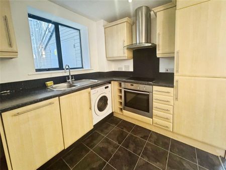 2 bedroom flat to rent - Photo 4