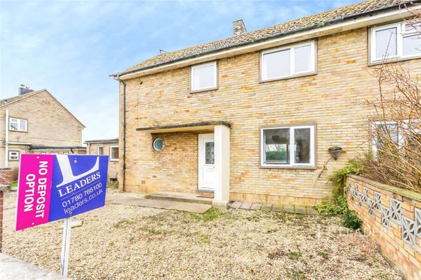 3 bedroom house to rent New Estate, Little Bytham, Grantham, NG33 - Photo 1