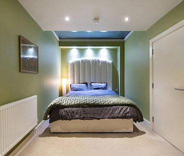 2 bedroom maisonette in Kentish Town - Photo 1
