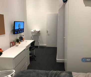 8 bedroom terraced house to rent - Photo 4