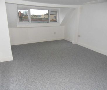 2 bedroom penthouse to rent - Photo 5