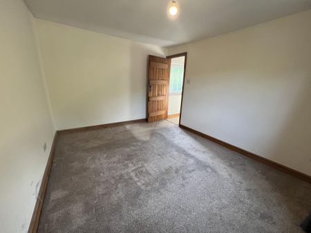 2 bedroom semi-detached house to rent - Photo 2