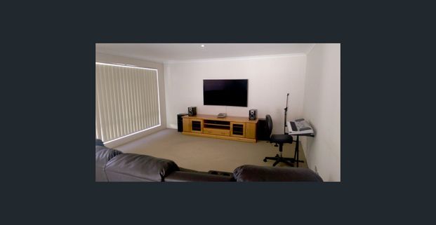 Spacious 4x2 + Study Family Home in Meadow Springs! - Photo 1