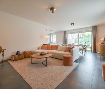 Prachtige halfopen bebouwing met drie slaapkamers en tuin - foto 4
