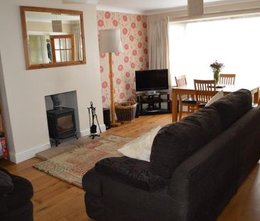 3 bedroom terraced house to rent - Photo 3