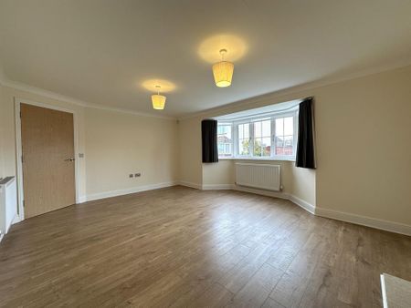 3 bedroom link detached house to rent - Photo 2