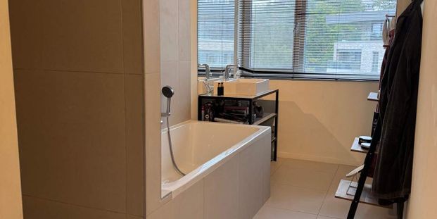 Appartement te huur in Genk voor € 950 met 2 slaapkamers - Photo 1