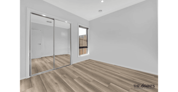 Comfortable Family Living in the Heart of Ellarook Estate - Photo 1