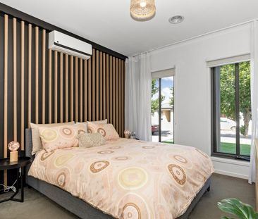 21 Forrester Grove, Fraser Rise VIC 3336 - Photo 1