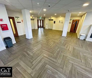 Apartment, Landmark, Waterfront West, Brierley Hill, DY5 - Photo 3