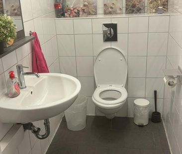Individuelle Zimmer (WG) zur Vermietung– Düsseldorf Heerdt - Photo 1