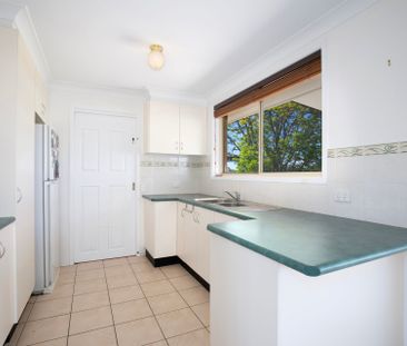 Quiet Family Home - Photo 2