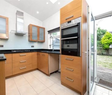 3 Bed Terraced House, Kynaston Avenue, CR7 - Photo 6