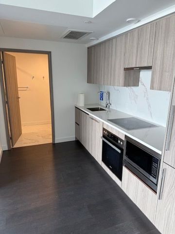 For Lease - 1 Concord Cityplace Way Unit# 4607, Toronto, Ontario - Photo 3