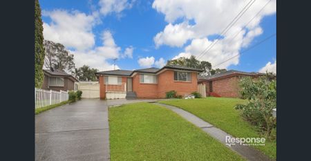 Spacious Family Home in Central Riverstone Location - Photo 5