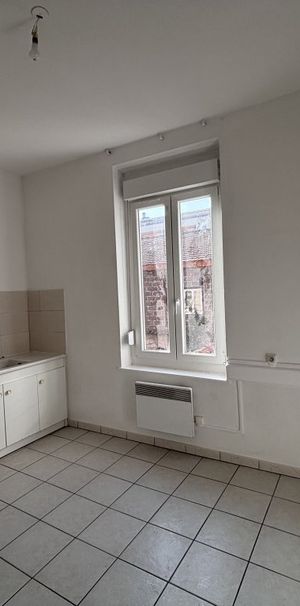 STUDIO A LOUER - VILLEURBANNE - 32 m2 - 639 € charges comprises par mois - Photo 1