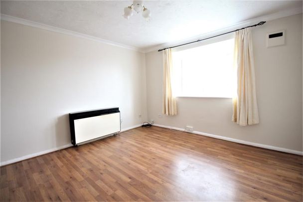 Latimer Close, Woking - 1 bedroomProperty for lettings - Seymours - Photo 1