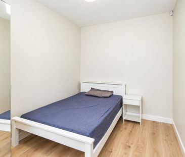 1 bed Shared House for Rent - Photo 3