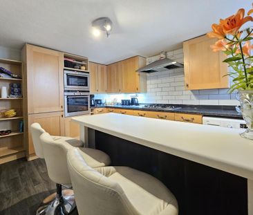 1 bedroom in a house share to rent - Photo 5