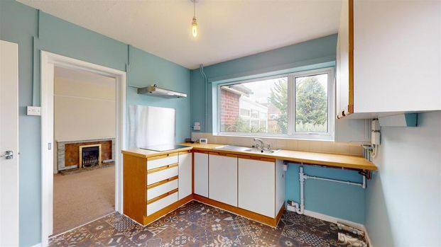 3 bedroom detached bungalow to rent - Photo 1