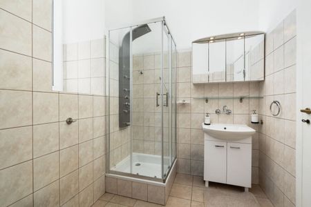 Wyjątkowy lokal w przedwojennej kamienicy 98.75 m² - Photo 4
