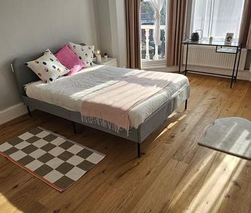 5 bedroom terraced house to rent - Photo 4