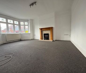 37, Luccombe Road, Southampton - Photo 1
