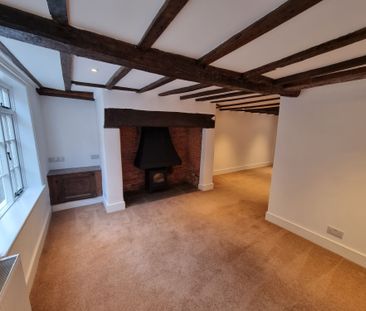 3 bed mid-terraced house to rent in High Street, Kenilworth, CV8 - Photo 2