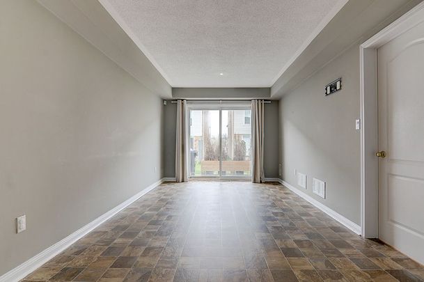 For Lease - 5980 Whitehorn Avenue Unit# 165, Mississauga, Ontario - Photo 1