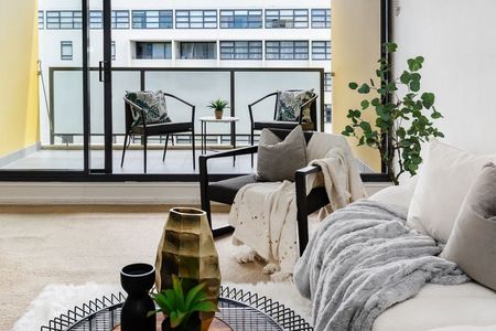 Live the Loft Lifestyle in the heart of Alexandria - Photo 3