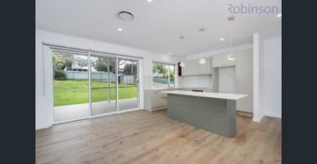 Fully renovated gem with spacious living & ducted air conditioning - Photo 5
