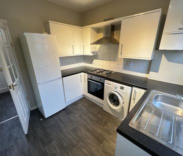 2 bedroom end of terrace house to rent - Photo 5