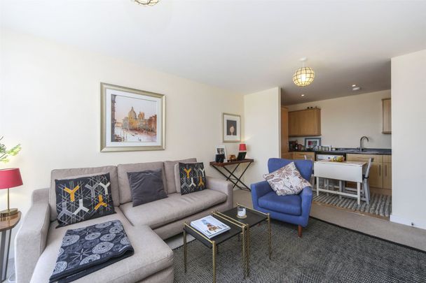 Banning Street Greenwich SE10 - Photo 1