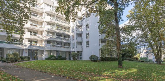 Location Appartement 4 pièces 86m² ANNECY 74000 - Photo 2