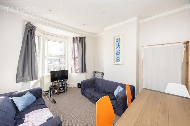 4 bedroom terraced house to rent - Photo 1