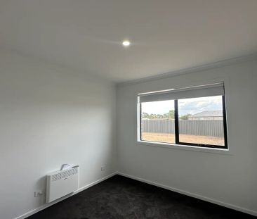 Modern Family Living in a Thriving New Estate - Photo 4