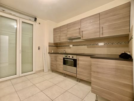 Location Appartement 2 pièces 55m² BURES SUR YVETTE 91440 - Photo 2
