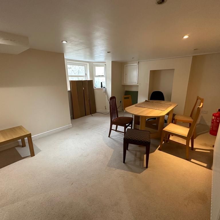 5 bedroom terraced house to rent - Photo 1