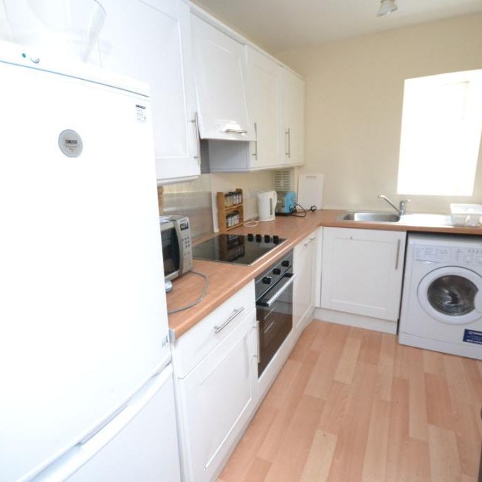 4 bedroom flat to rent - Photo 1